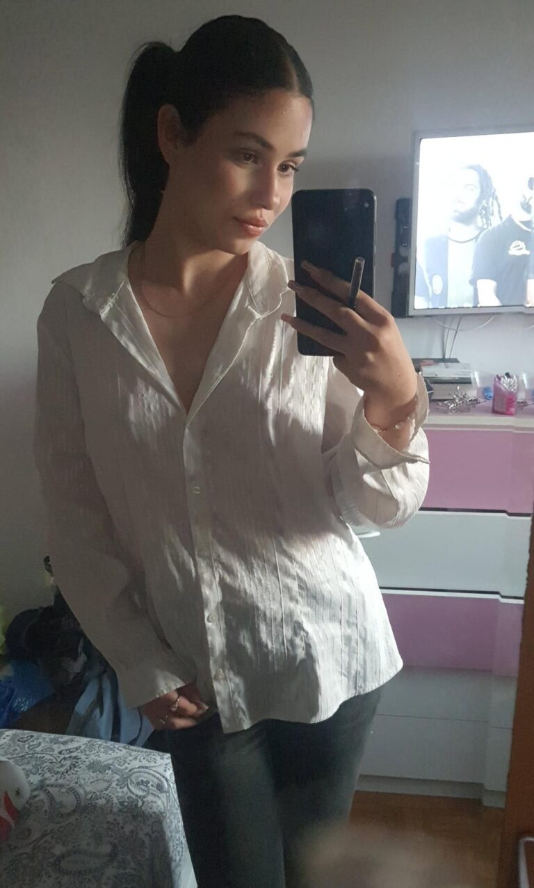 Lacrimi, emoții și speranță: o elevă de la Liceul Teoretic „Axente Sever” Mediaș strălucește la nivel național