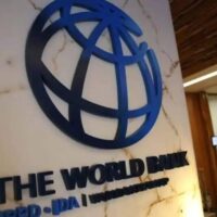 Banca Mondială: Economia României scade în 2026, în timp ce deficitul bugetar se reduce. România, singura economie din regiune pe minus