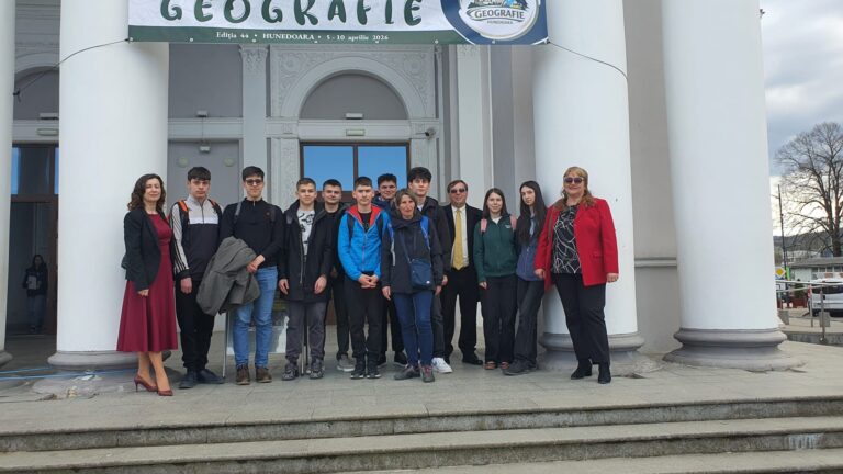 FOTO – Aur pentru Sibiu: cine sunt elevii care au cucerit Olimpiada de Geografie