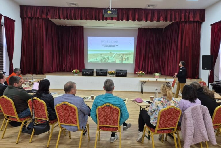 Atelier de turism local la Avrig: antreprenorii din pensiuni și puncte gastronomice dezvoltă experiențe autentice în Țara Oltului