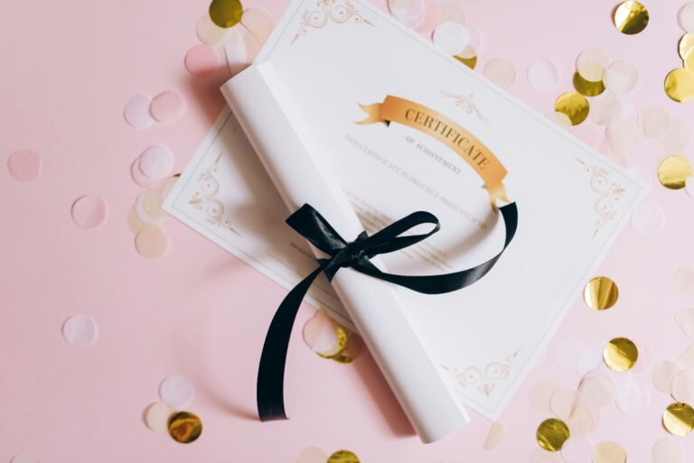 Examene Cambridge English la Sibiu în 2026: înscrieri deschise la Colegiul „Octavian Goga” pentru B2 și C1