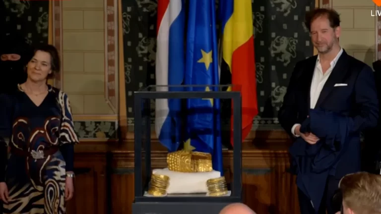 Guvernul va restitui parțial despăgubirile pentru Coiful de la Coțofenești și brățările dacice