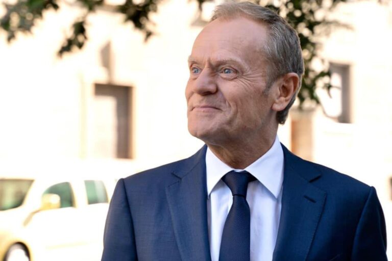 Donald Tusk avertizează: Europa se îndoiește de angajamentul SUA în apărarea NATO în fața Rusiei