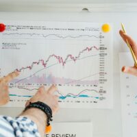 Deficitul bugetar începe să scadă. Primele semne că România încearcă să iasă din era risipei