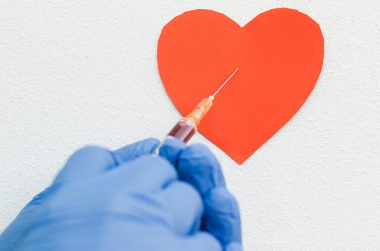 Injecția care ar putea repara inima, după infarct