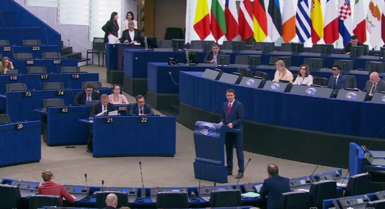 Scandal politic la Bruxelles: Alianța PSD–AUR stârnește reacții dure în UE. „O linie roșie pe care chiar ei au trasat-o”