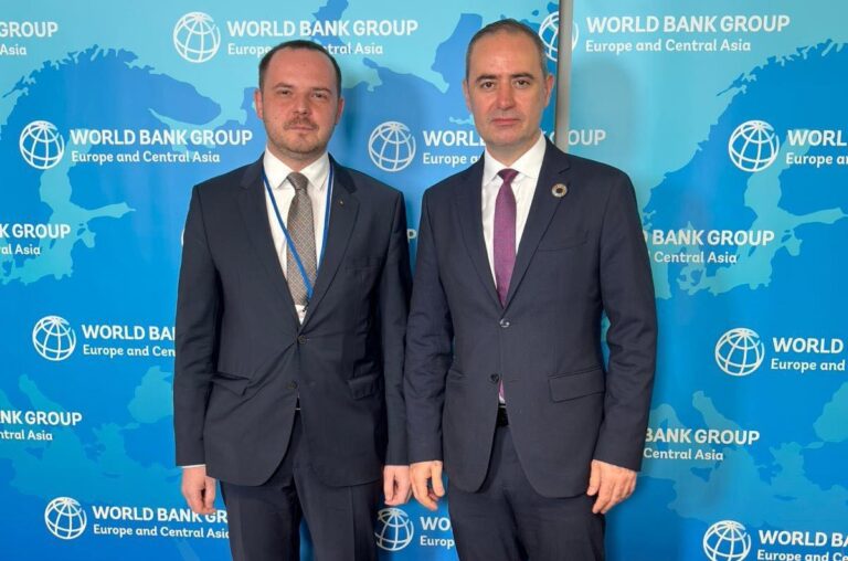 Negocieri România-Pfizer: Alexandru Rogobete anunță posibilă conversie a datoriei în medicamente pentru pacienți oncologici