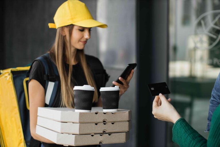 De ce clienții preferă comercianții care acceptă carduri