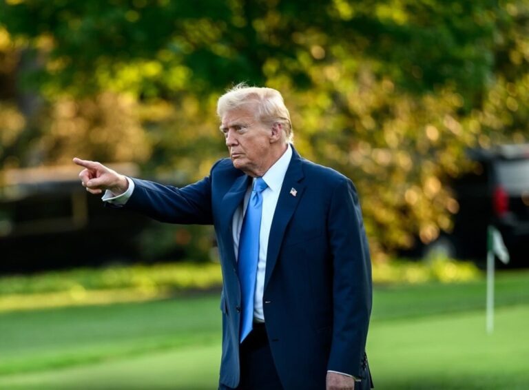 Trump introduce tarife de până la 100% pentru medicamentele importate în SUA