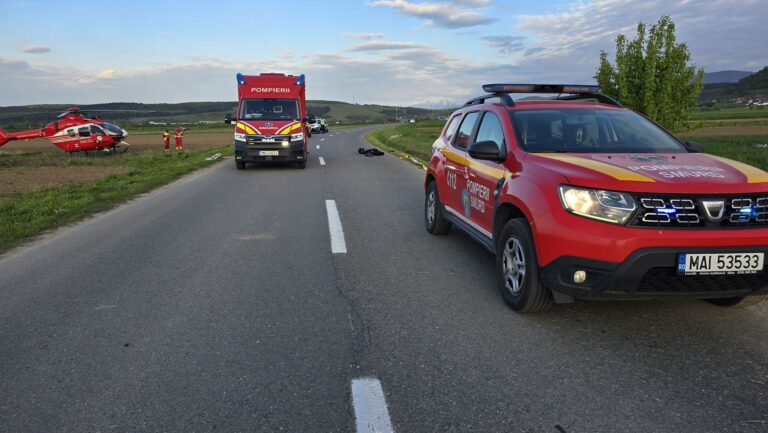 ULTIMA ORĂ. Accident pe DN1, la Hula Bradului: 10 persoane implicate, trei victime transportate la spital