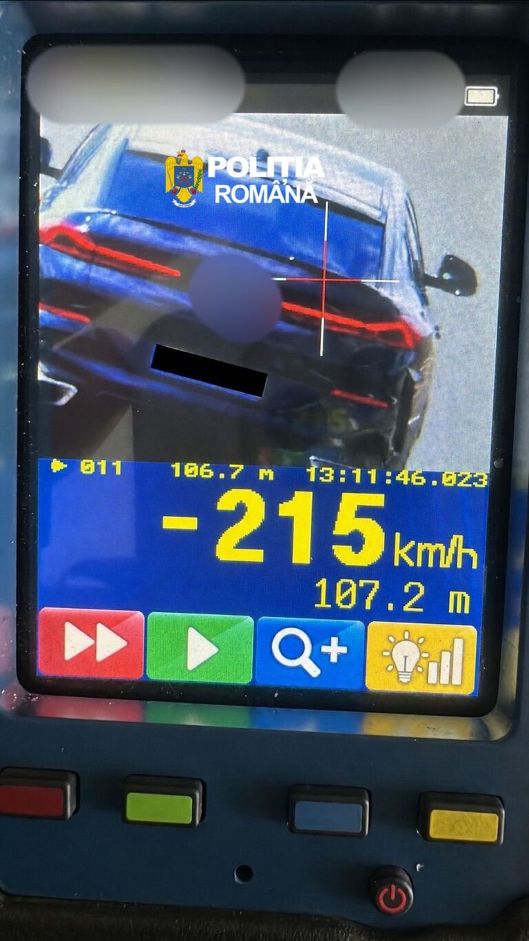 FOTO: 215 km/h pe A1! Șoferi inconștienți, scoși din trafic de polițiști