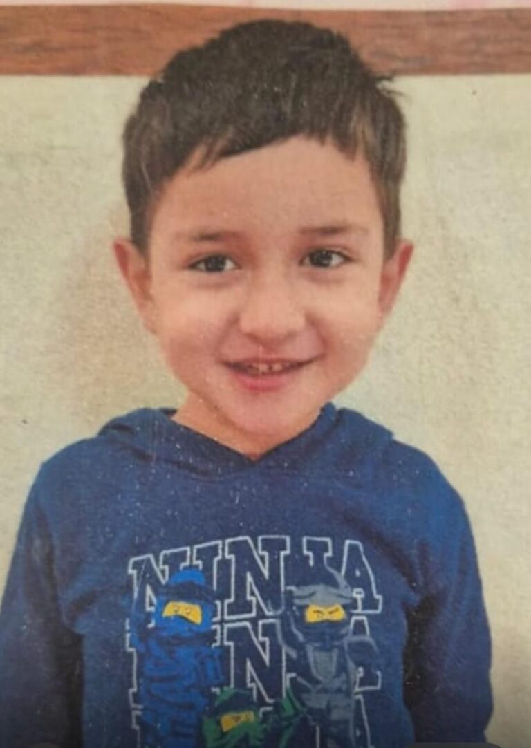 Starea lui Alex, copilul de 5 ani găsit în pădure, după dispariție, este bună. Ce spun medicii de la Spitalul de Pediatrie Sibiu