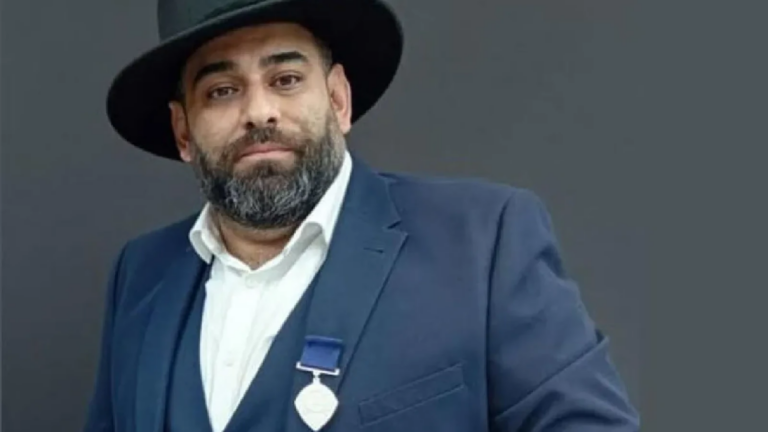VIDEO – „Fenomenul” Julian Nistor: un român, favorit clar la alegerile din Birmingham