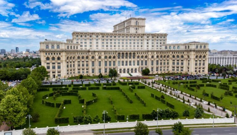Stemele locale scapă de controlul Guvernului? Proiectul UDMR adoptat tacit în Senat stârnește controverse constituționale