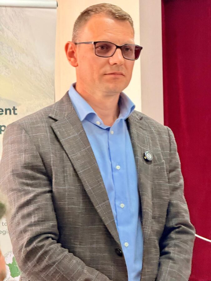 Primarul Râu Sadului