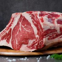 Dieta Paleo: ce este, cum funcționează și dacă poate ajuta, cu adevărat, la slăbit