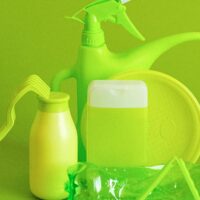 UE înăsprește regulile anti-greenwashing: milioane de produse riscă să fie aruncate, înainte de a ajunge pe rafturile magazinelor
