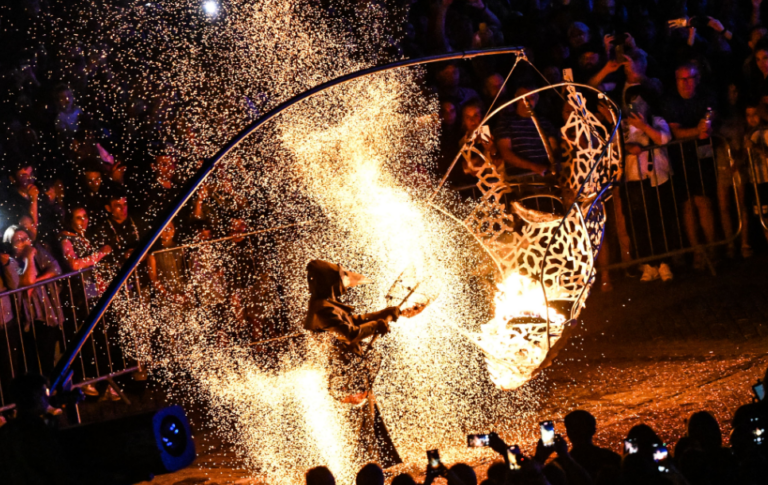 70 de minute de culise, cifre record și soluții de criză pentru cel mai mare festival de teatru