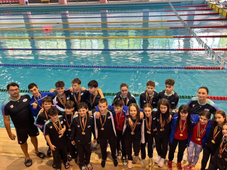 Argintul vine la Sibiu. Înotătorii sibieni pe podium la Campionatul Național Școlar