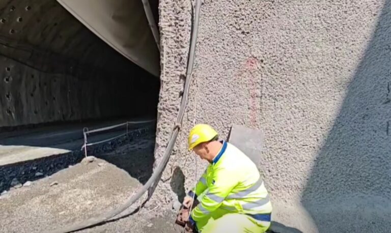 Tunelul Robești avansează rapid pe autostrada A1 Sibiu-Pitești: lucrări intense în minivacanța de 1 Mai