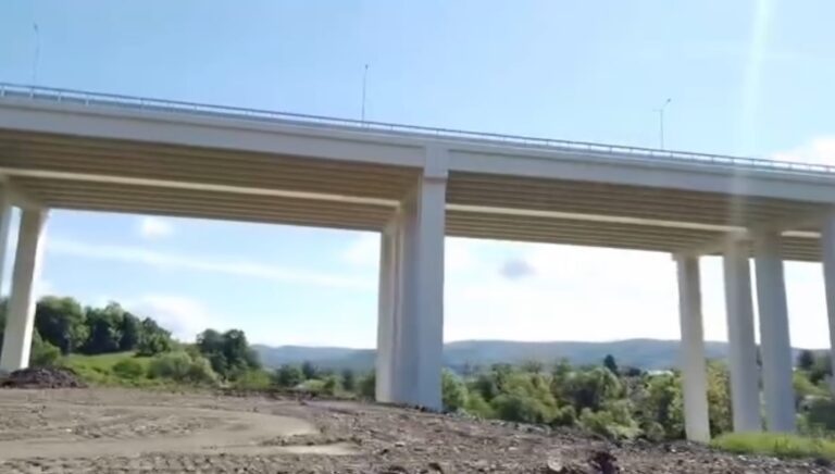 VIDEO – Lovitură de viteză pe Autostrada Sibiu-Pitești: un tronson ar putea fi deschis cu 6 luni înainte de termen