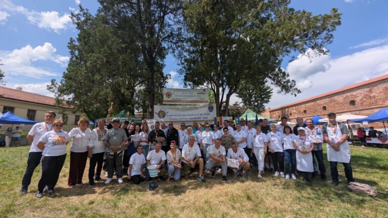 FOTO – Campionii gustului au fost desemnați la Mediaș: cine a cucerit marele trofeu al competiției culinare