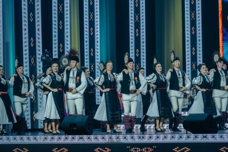 Motoare turate și jocuri populare: Junii Sibiului, vedetele Campionatului Național RoDrift