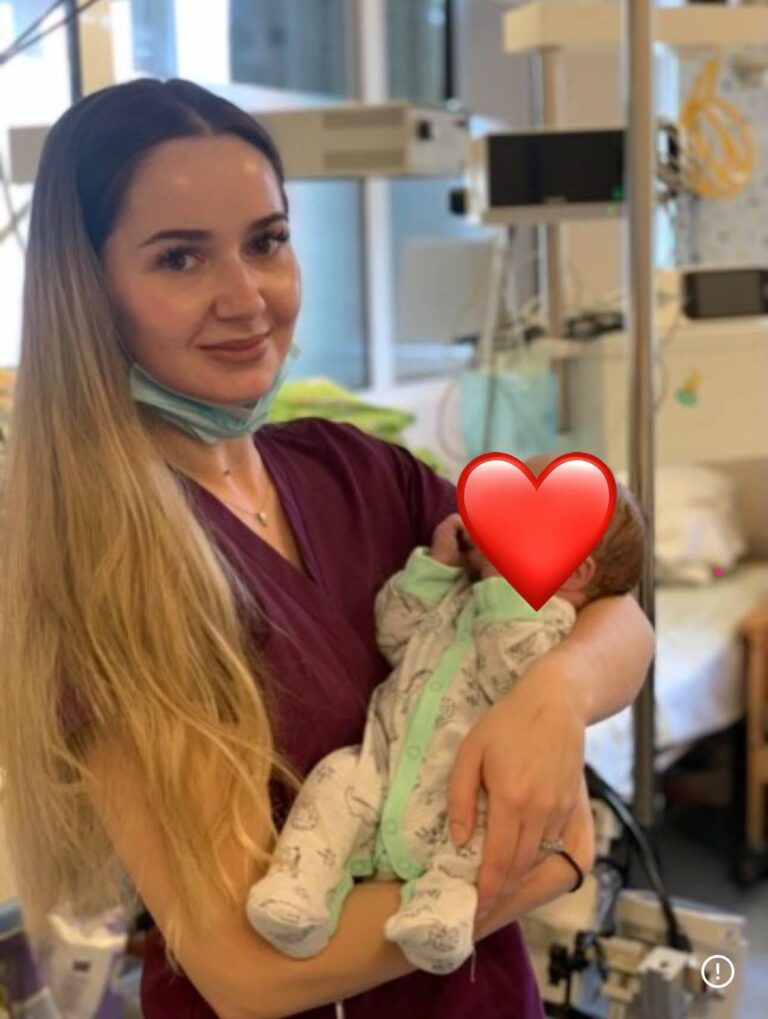 FOTO – Viața începe cu o îmbrățișare. Despre sănătatea femeii și miracolul nașterii, alături de Dr. Manta Tia Maria