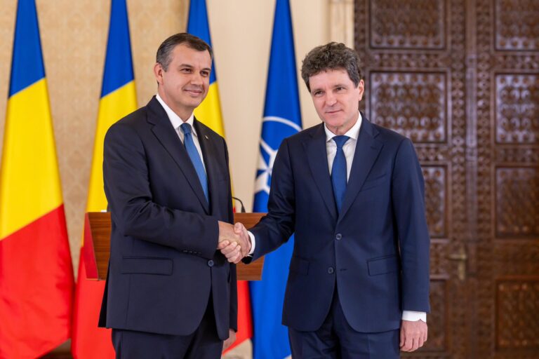 Cinci nume GRELE pregătite pentru viitorul Guvern. Cine preia ministerele-cheie