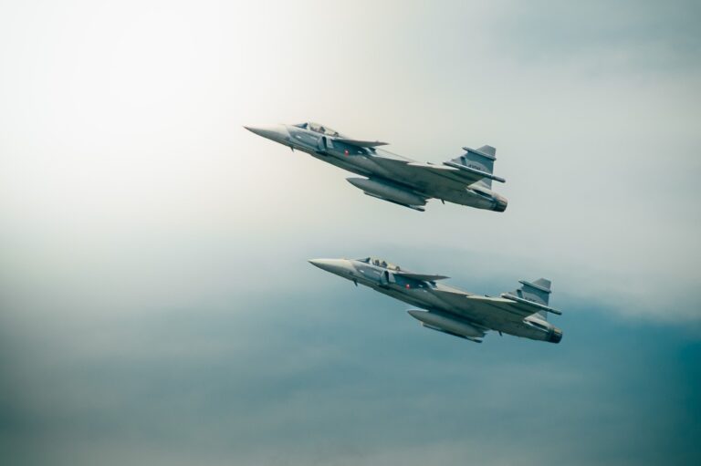 Alertă aeriană în Europa: NATO a trimis avioane Gripen după un Airbus israelian fără contact radio