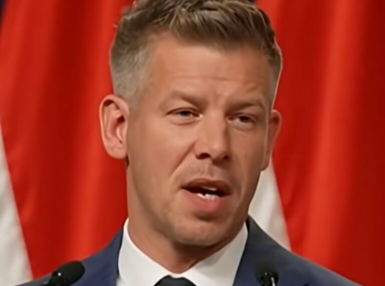 Peter Magyar, exclus de la Tusványos 2026. Organizatorii explică de ce liderul Tisza nu este invitat la Băile Tușnad