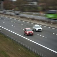 Limita de 130 km/h pe autostrăzi dispare treptat? Schimbări majore în Europa în 2026 pentru șoferi