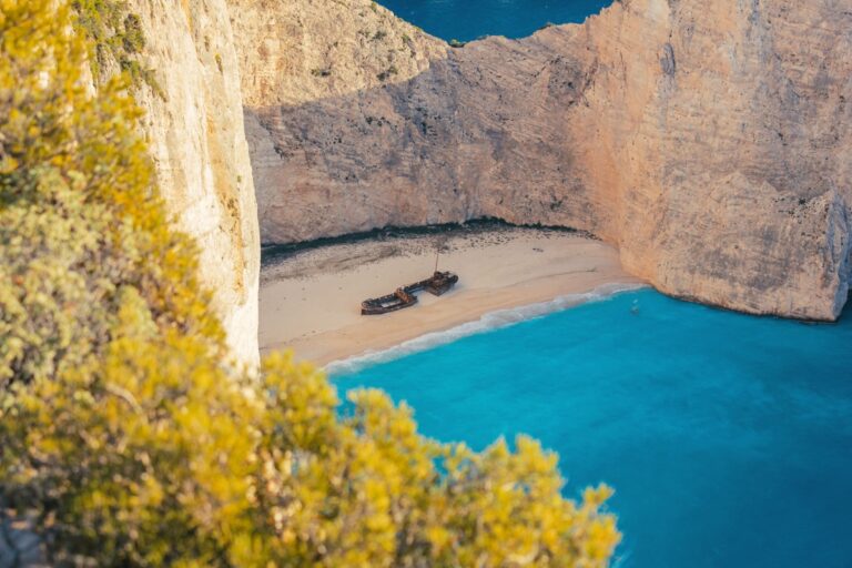 Plaja Navagio, din Zakynthos, rămâne închisă în sezonul estival 2026. Ce restricții au impus autoritățile grecești