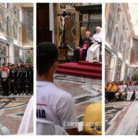 David Popovici, întâlnire specială cu Papa Leon al XIV-lea înainte de Trofeul Settecolli. Campionul român i-a oferit o cască de înot personalizată
