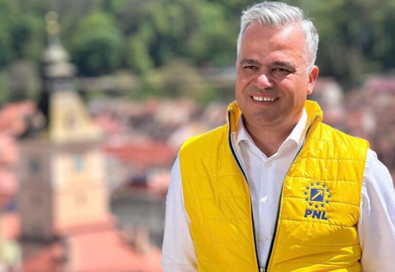 Veștea intră în cursa pentru șefia PNL și îi cere lui Bolojan amânarea Congresului: „Partidul are nevoie de o nouă direcție”