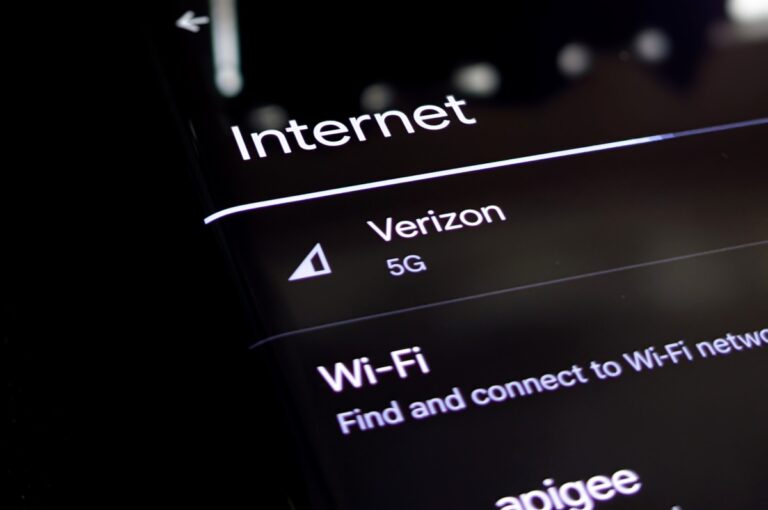 WiFi-ul poate „vedea” prin pereți? Tehnologia care transformă routerele în instrumente de supraveghere invizibilă ridică semne de alarmă