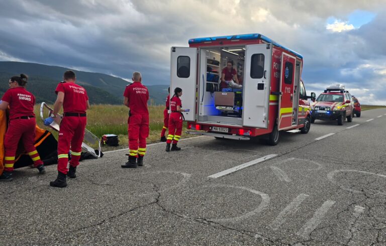 Accident pe DN 7, la Tălmaciu: Un bărbat a ajuns la spital după o coliziune între două motociclete