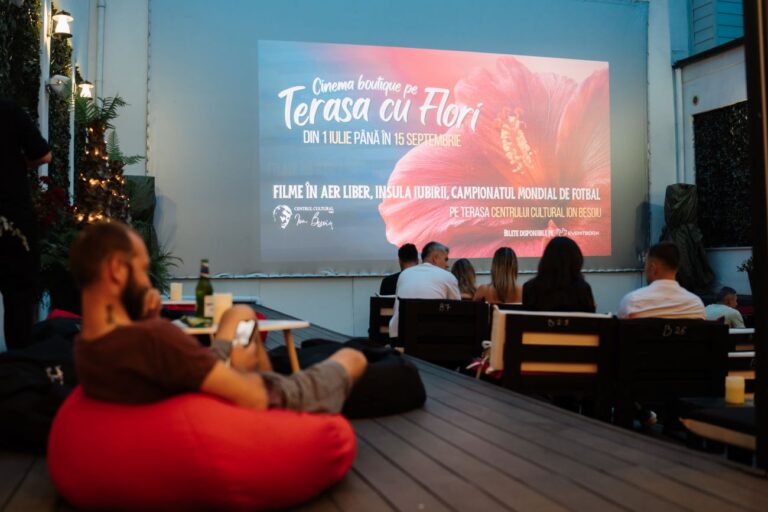 Cinema sub stele: „Terasa cu Flori” se deschide la Centrul Cultural „Ion Besoiu” cu premiere și evenimente speciale