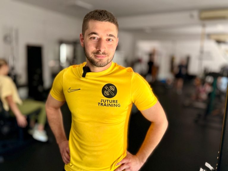 De la statul îndelungat la birou la o viață activă: Antrenorul Claudiu Popa explică de ce exercițiile eficiente încep cu corectarea posturii