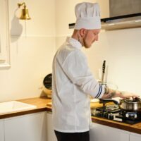 Bucătarii personali câștigă până la 300.000 de dolari pe an. Familiile bogate își aduc restaurantele Michelin acasă