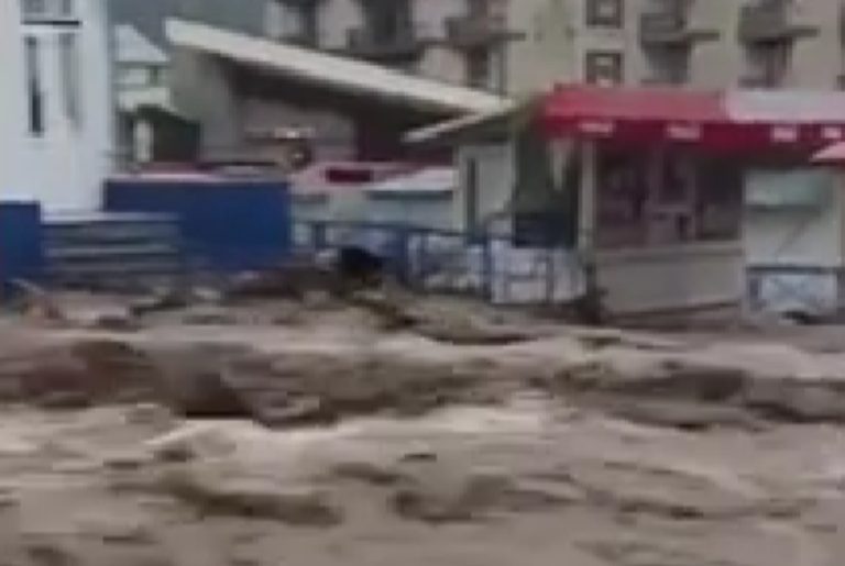 Ministerul Mediului activează Comitetul pentru Situații de Urgență. Coduri de caniculă, furtuni și inundații în mai multe județe