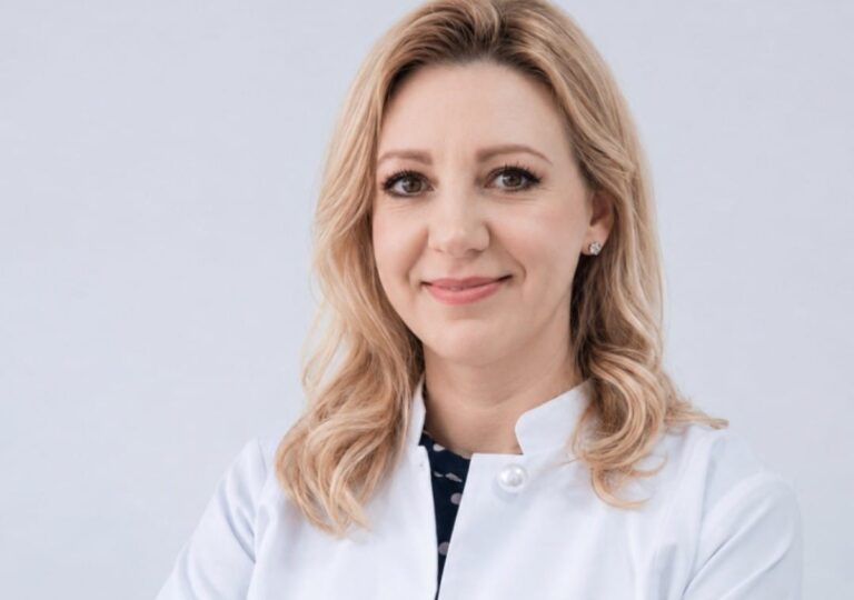 Psihiatrul sibian Andreea Polianschi trage un semnal de alarmă: Canicula poate agrava unele boli psihice și poate accentua simptomele, chiar și la persoane fără un diagnostic psihiatric. Iată prin ce mecanisme ne putem proteja de căldură