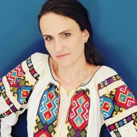 Oana Țoiu răspunde criticilor, după apariția în ia bunicii la UNESCO: „Este o moștenire autentică de familie”