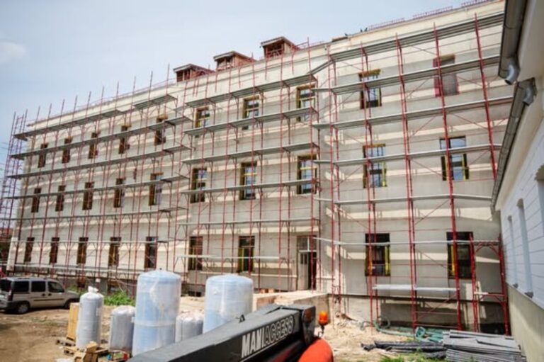 Investiție de peste 79 de milioane de lei, la Spitalul de Psihiatrie din Sibiu. Pavilionul Central este consolidat și modernizat prin PNRR