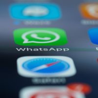 WhatsApp și Signal, în centrul unei decizii istorice a UE. Cum s-ar putea schimba confidențialitatea mesajelor și fotografiilor trimise online