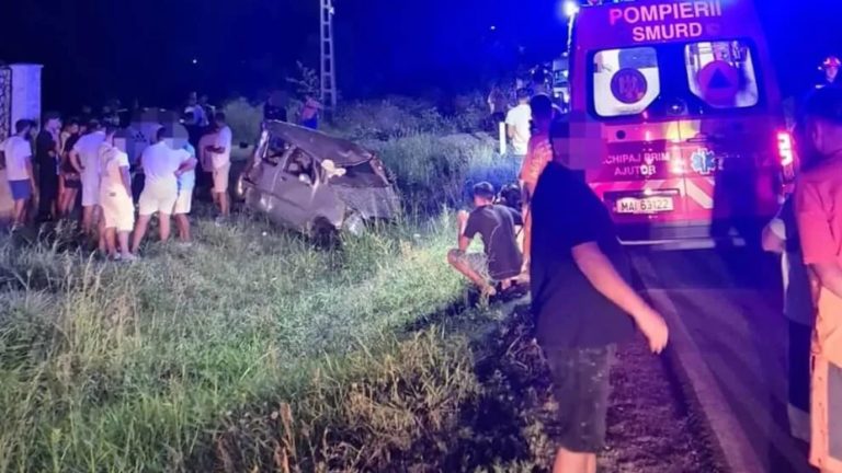 FOTO/VIDEO: Măcel pe șosea. 5 MORȚI din cauza unui tânăr FĂRĂ PERMIS. 3 pietoni au fost spulberați
