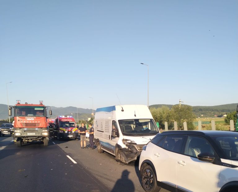ULTIMA ORĂ: Accidente în cascadă pe A1, în Sibiu! Al doilea eveniment s-a produs din cauza coloanei formate după primul impact