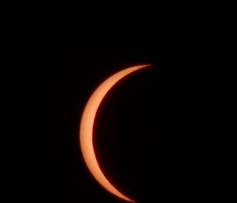 FOTO: Soarele a DISPĂRUT! Spectacolul uluitor care a uimit milioane de oameni