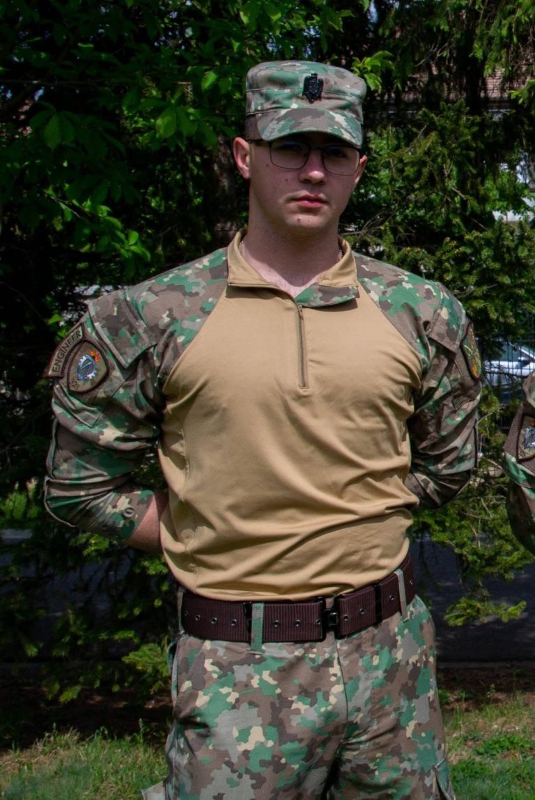 FOTO: George are nevoie de noi! Studentul Academiei Militare din Sibiu duce de șase luni lupta cu un cancer rar