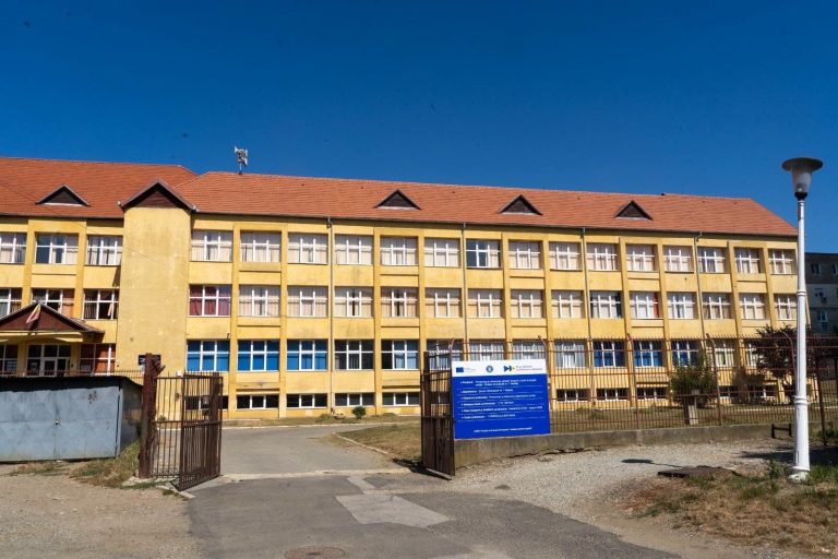 FOTO: Mediașul își face propria energie. Investiție de 8,4 milioane de lei pentru 3.044 de panouri fotovoltaice